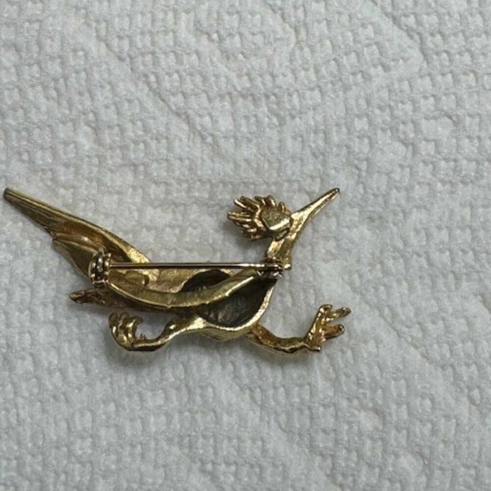 Vintage Gold Tone Road Runner Brooch with Ruby Colored Eye Neck Feathers - Picture 3 of 10